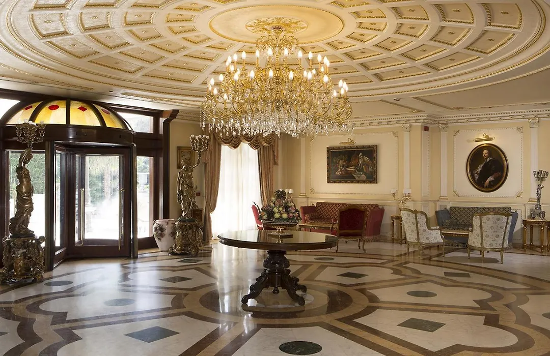 Grand Hotel Vanvitelli-1