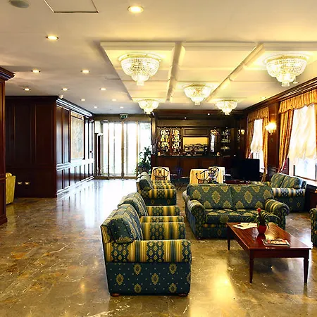 City Hotel Caserta-3